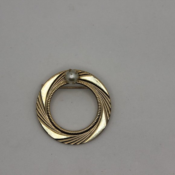 Four Circle Brooches Eternity - Picture 6 of 6